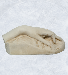 Mano abierta a 07.77 w